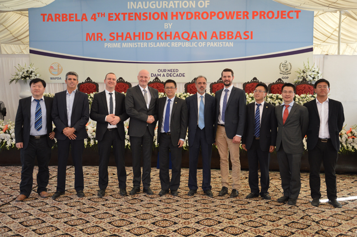 1520930075640533.jpg 儀式現場合影.jpg