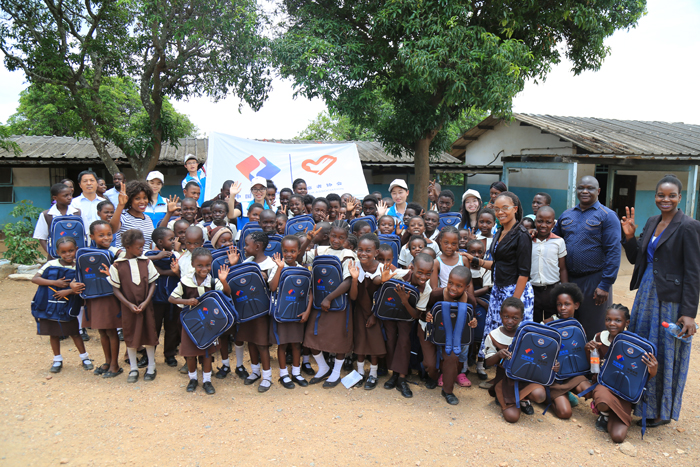 1544425812408996.jpg 捐贈(zèng)儀式合照.JPG