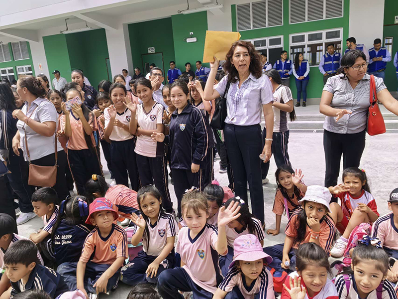 學(xué)生們 (2).jpg