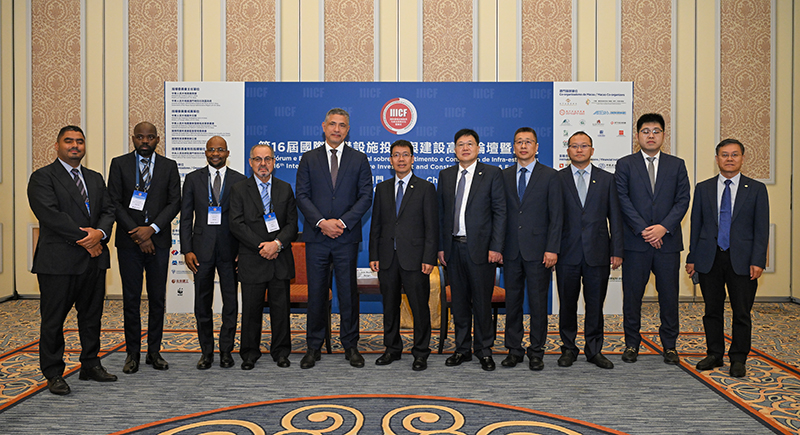 09 會見安哥拉能水部長.jpg