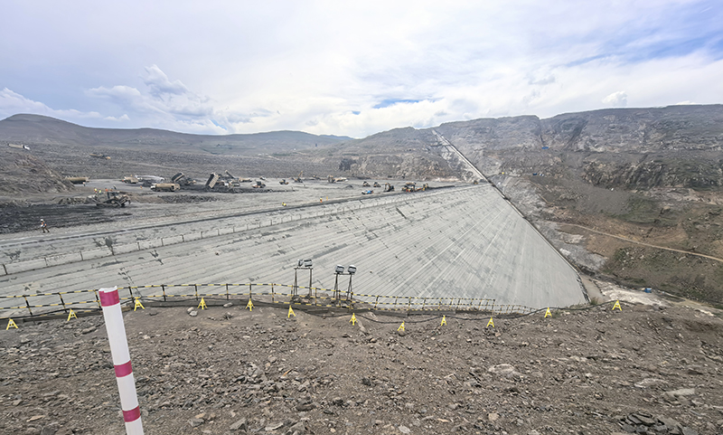 005- 大壩主體工程.jpg